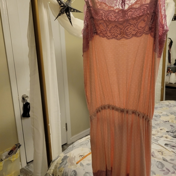 Soft Woman's Teddy Sleepwear - Picture 4 of 7